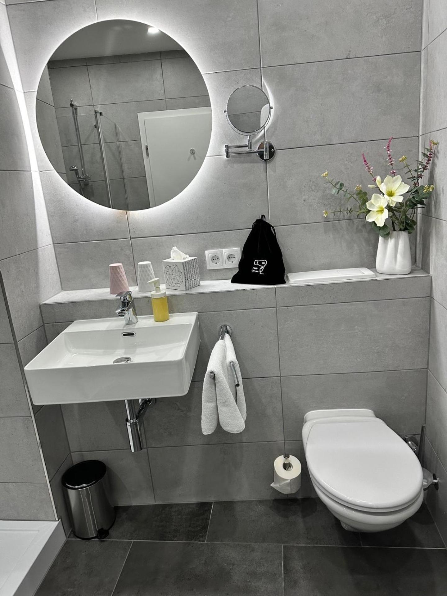 Hotel Bronnbacher Hof Вертхайм Екстериор снимка